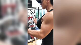 Hard Bodies: Working that giant upper body