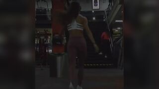 Fitness Gals: Silvy's Shoulder Workout