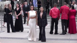 Another booty clip ?? - Kim Kardashian