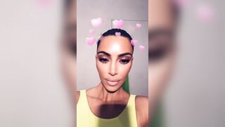 Kim Kardashian: Sexy Face
