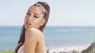 Bikini - Ariana Grande