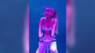 bounce and bounce ♥️ - Ariana Grande Tits