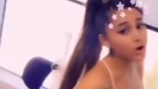 Working out - Ariana Grande Tits