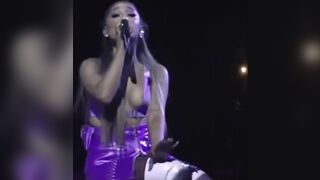 Ariana Grande nip slip - Ariana Grande Tits
