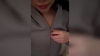 It’s cold down under. Keep me warm? ♥️ - Asian Hotties