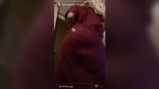 Shaking that ass
