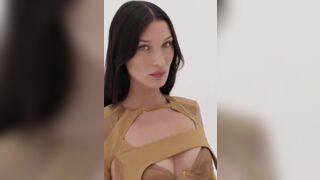 Jacquemus - Bella Hadid