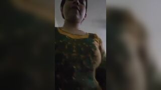 Sharmili bhabhi tumhe chahti hai aur tumhe video send kar rahi hai - Bhabhis