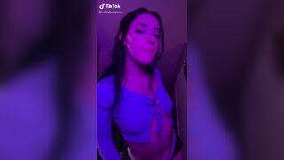 Imagine her giving you a lap dance ♥️