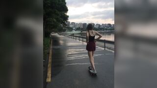 Girl Flashing Her Ass While Skating - Hold the Moan