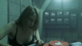 Jodie Foster - Panic Room - Horror Movie Nudes