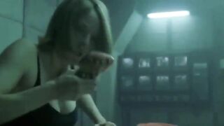 Horror Video Nudes: Jodie Foster - Panic Room
