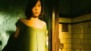 Horror Video Nudes: Sally Hawkins - The Shape of Water