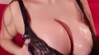 Jiggly And Wet - Huge Boobs