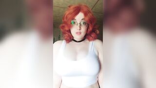 Giant Boobs: Redhead tit play