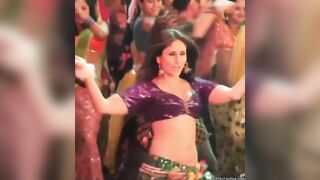 Kareena Kapoor - Milky Navel - Indian Babes