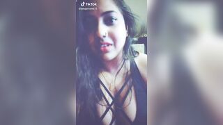 Indian Chicks: Giant ones