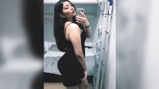 Indian Chicks: That ass needs to be celebrated??