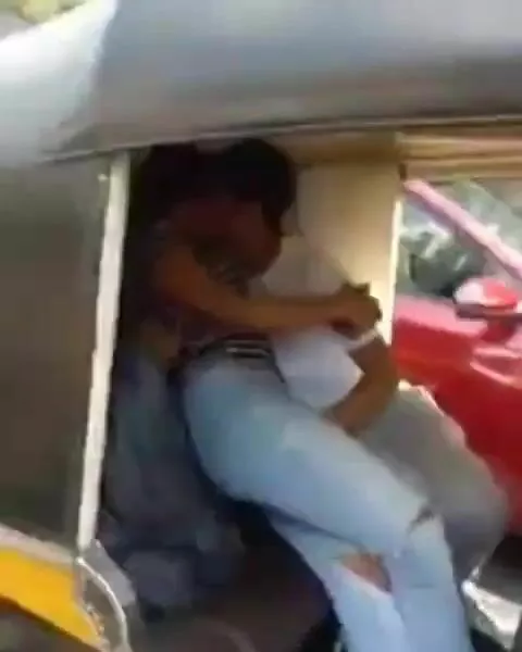 Rikshaw Sex - Indian Babes: Sex in auto rickshaw - Porn GIF Video | nezyda.com