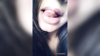 Indian Chicks: Coz Lips Don't Lie ????????