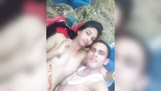 DESI INDIAN LOVER OUTDORE FUCK - Indian