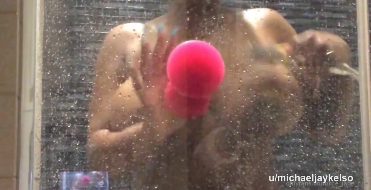 1217px x 624px - Jada Fire: Jada in Shower - Porn GIF Video | nezyda.com