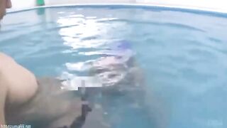 Japanese Girls: Underwater oral sex