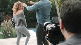 Jennifer Lopez: JLo posing and showing her large ass in yoga panties