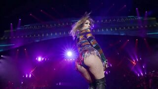 Ass in concert. - Jennifer Lopez