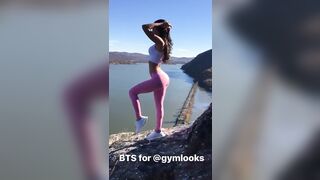 Pink yoga pants - Jen Selter