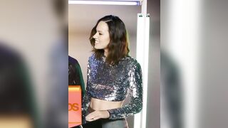 Celebrities: Daisy Ridley's abs are so sexy