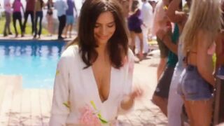 Celebrities: Since it's Emily Ratajkowski's birthday, here's a reel of some of her naked appearances