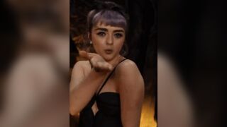 fuck maisie is so cute and sexy