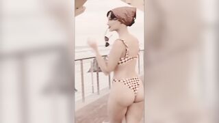 Celebrities: Anna Faith's chubby ass is excellent