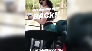 Paige twerking again at her IG. - Celebs