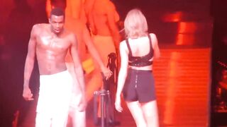 Celebrities: Taylor Swift performance receives actually saucy