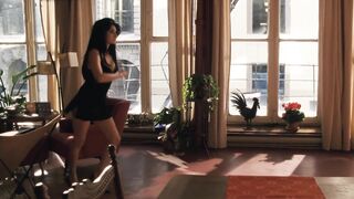 Celebrities: Penelope Cruz Sexy Dance In Noel