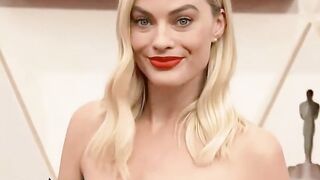 Margot Robbie's looks are enough - Celebs