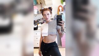 Bella Thorne just does it for me - Celebs