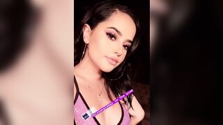Celebrities: Cock licker Becky G