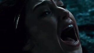 wonder Woman reaction when that babe experiences coarse anal for the first time