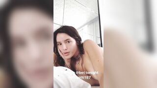 Celebrities: Bella Thorne nude on her daybed begging for somebody to screw her brains out