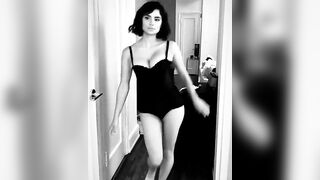 Diane Guerrero is just absolutely ridiculous - Celebs