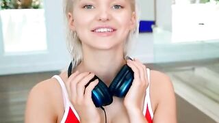 Let's give Dove Cameron a 22nd birthday present - Celebs