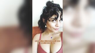 Celebrities: Vanessa Hudgens with the cock hardering cleavage.