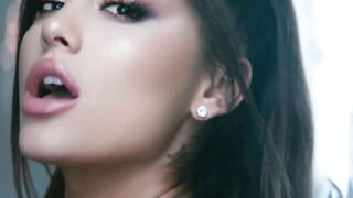 imagine Ariana Grande's blowjob lips on your cock - Celebs