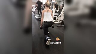 Celebrities: Jordyn working out and making that ass even tighter!