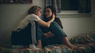 You ever dream of Chloe Grace Moretz passionately lesbian kissing some chick? Well, here it is - Celebs