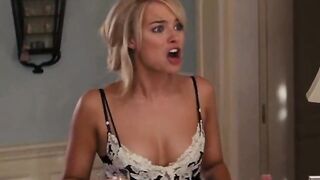 Margot Robbie looking crazy hot even when she's angry - Celebs