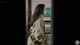 monica Bellucci in her prime was smoking hawt with a damn fine body. Taken from 1993s La Riffa.